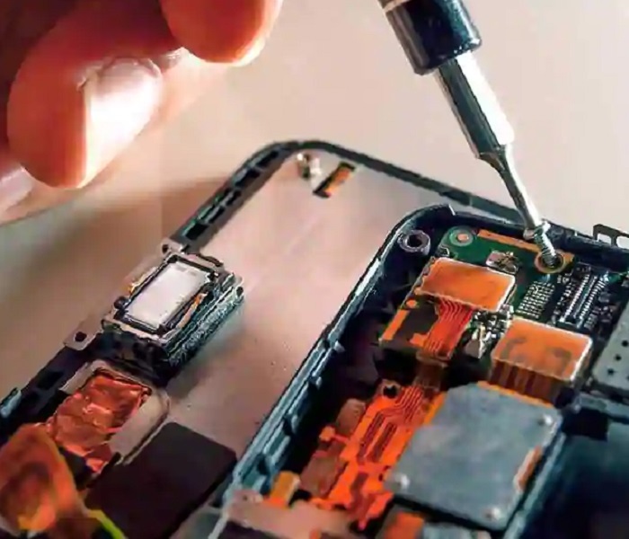 How to Find Phone Repair Services Near You